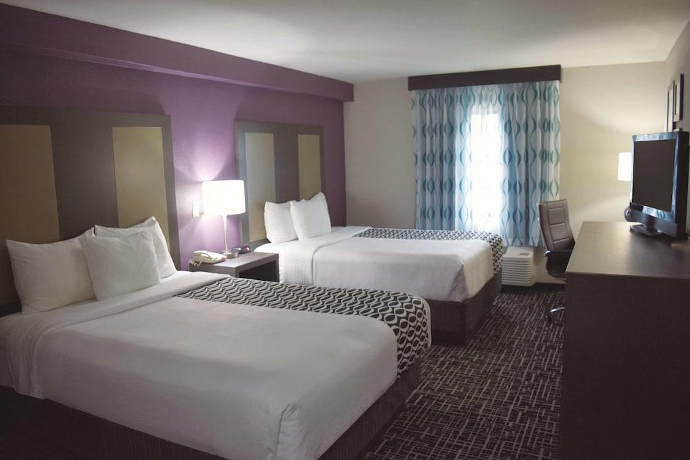 La Quinta Inn By Wyndham West Long Branch Nj Shore Area Екстериор снимка