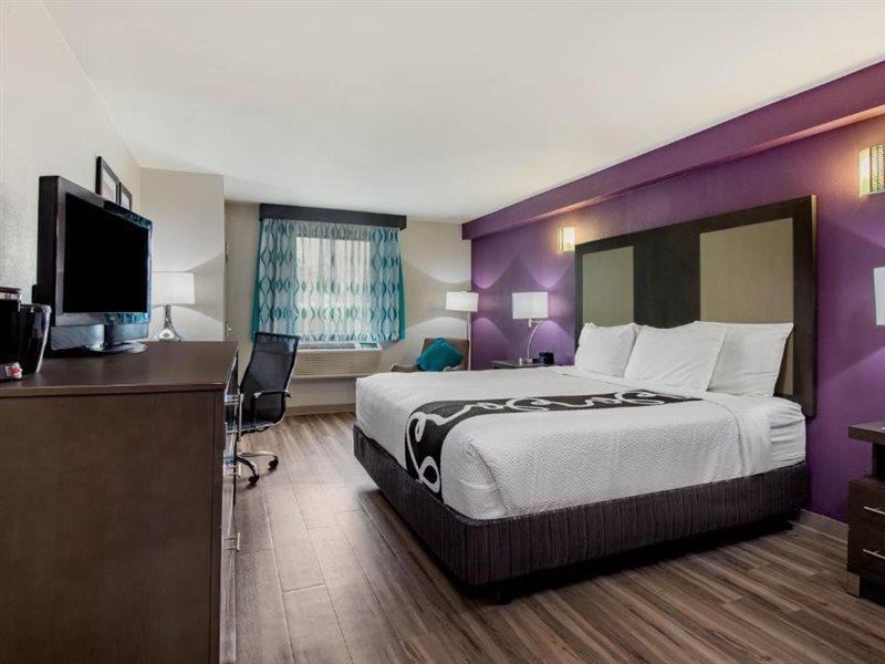 La Quinta Inn By Wyndham West Long Branch Nj Shore Area Екстериор снимка