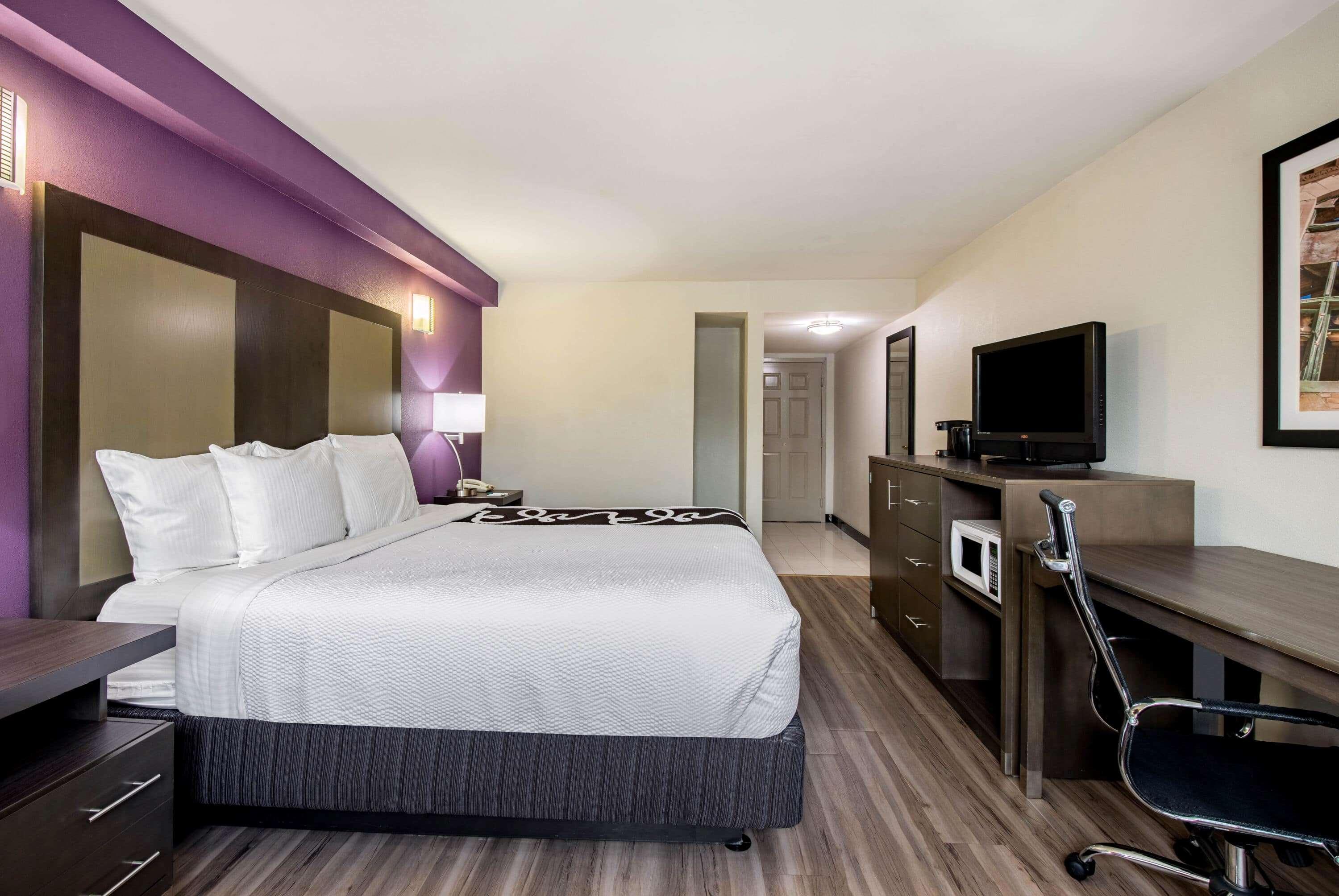 La Quinta Inn By Wyndham West Long Branch Nj Shore Area Екстериор снимка
