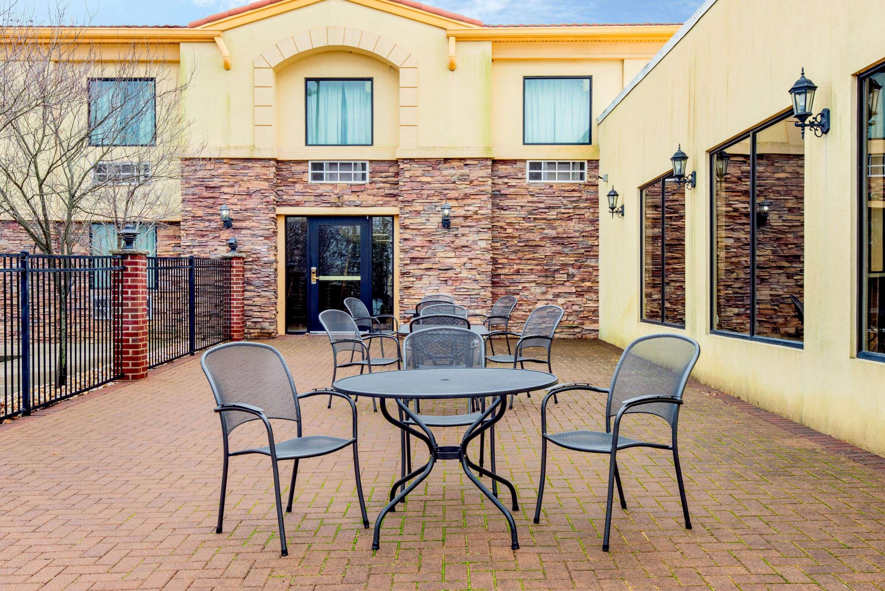 La Quinta Inn By Wyndham West Long Branch Nj Shore Area Екстериор снимка