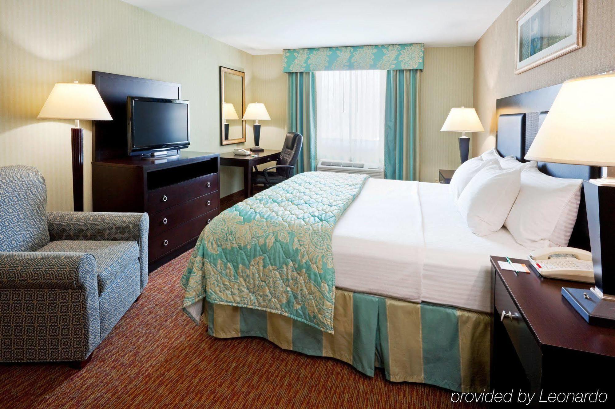 La Quinta Inn By Wyndham West Long Branch Nj Shore Area Стая снимка